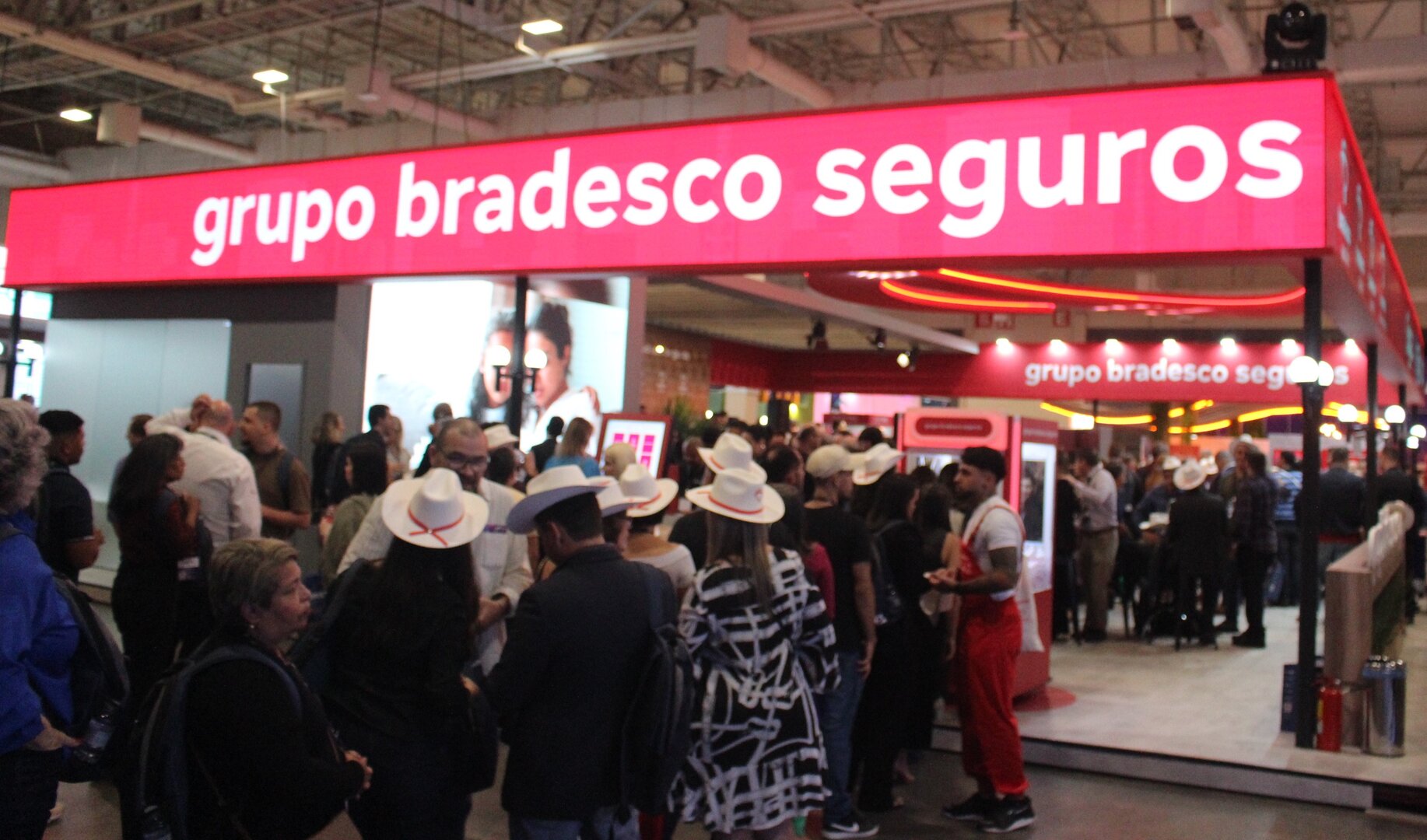 Tradição e negócios veja como foi o primeiro dia da Bradesco Seguros