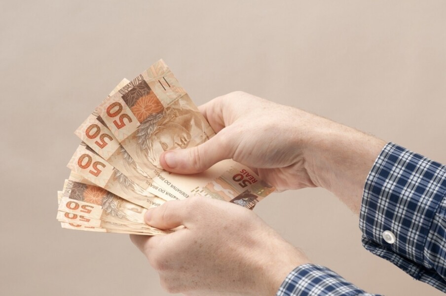 corretores-apostam-em-servicos-bancarios-e-fecham-negocios-com-alto-nivel-lucrativo