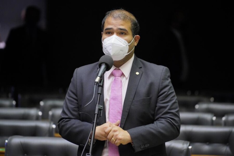 lucas-vergilio-e-o-novo-presidente-da-escola-de-negocios-e-seguros