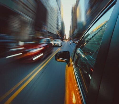 motoristas-com-menos-escolaridade-tendem-a-pagar-mais-por-seguro