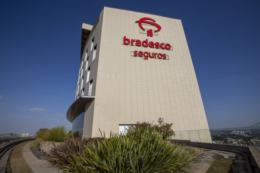 seguro-de-vida-empresarial-da-bradesco-vida-e-previdencia-cresce-mais-de-240-no-primeiro-trimestre-de-2025