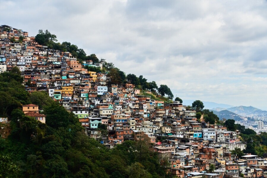 a-favela-como-potencia-economica-protecao-financeira-e-o-caminho-para-o-crescimento