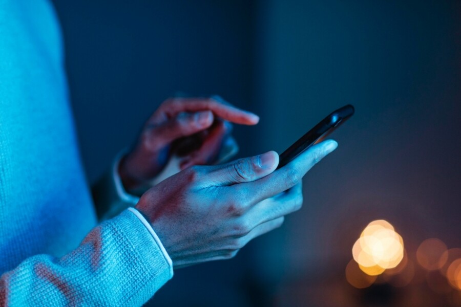 sky-lanca-seguro-celular-com-contratacao-100-digital-em-parceria-com-a-zurich-e-vrio-corretora