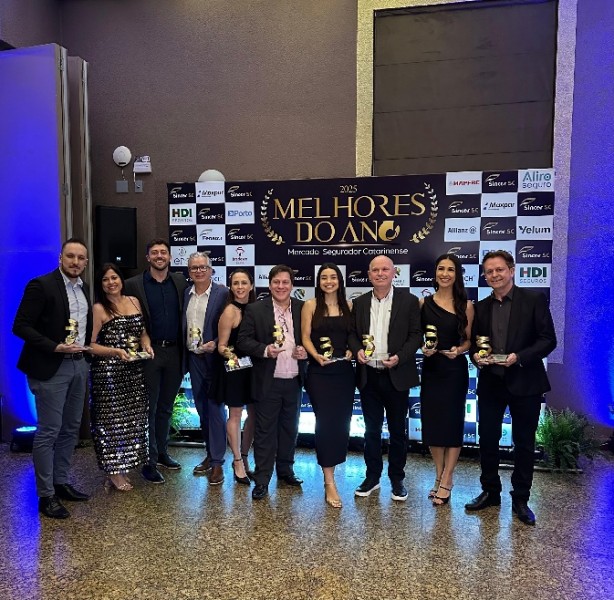 com-8-trofeus-tokio-marine-e-destaque-no-premio-melhores-do-ano-2025-do-sincor-sc