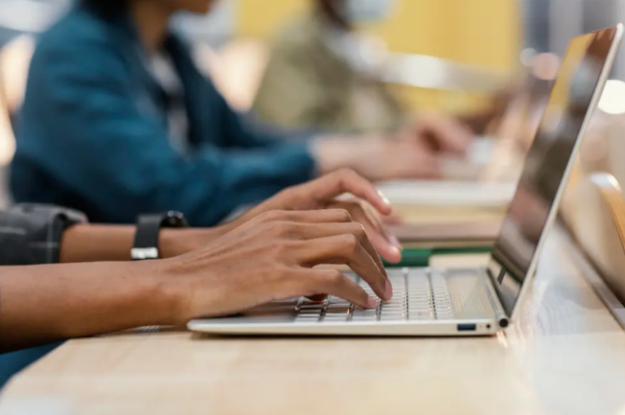 integracao-do-sro-com-sistemas-legados-e-novas-plataformas-digitais-transforma-o-setor-de-seguros
