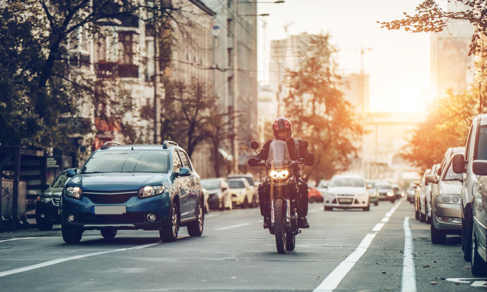 seguro-auto-e-moto-iniciam-2026-proximos-dos-menores-patamares-da-serie