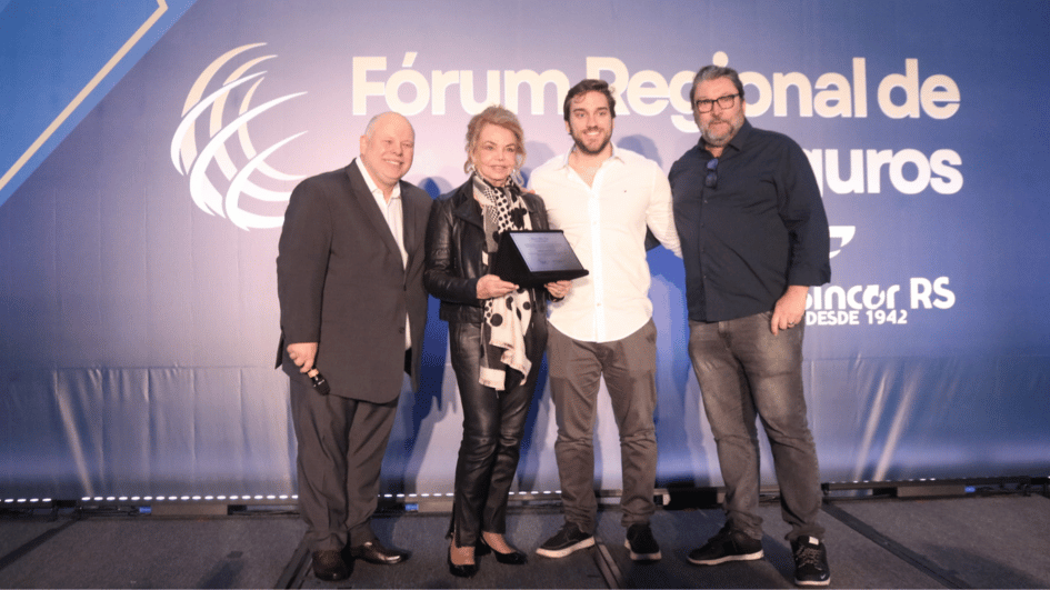 sincor-rs-reune-direcao-de-hdi-e-porto-em-forum-regional-de-seguros-na-capital