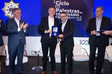 ceo-da-junto-seguros-fala-sobre-o-novo-seguro-garantia-durante-palestra-no-sindseg-prms