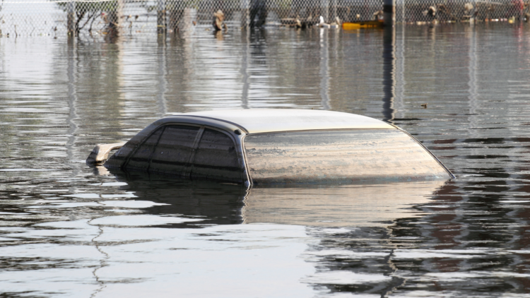 tsunami-meteorologico-o-seguro-auto-cobre-danos-aos-veiculos