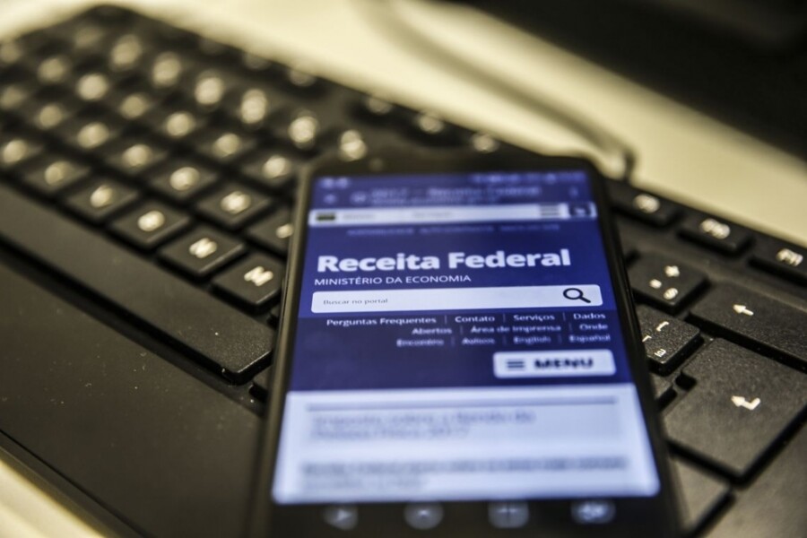 prazo-para-deducao-de-seguros-no-ir-2022-termina-em-dezembro