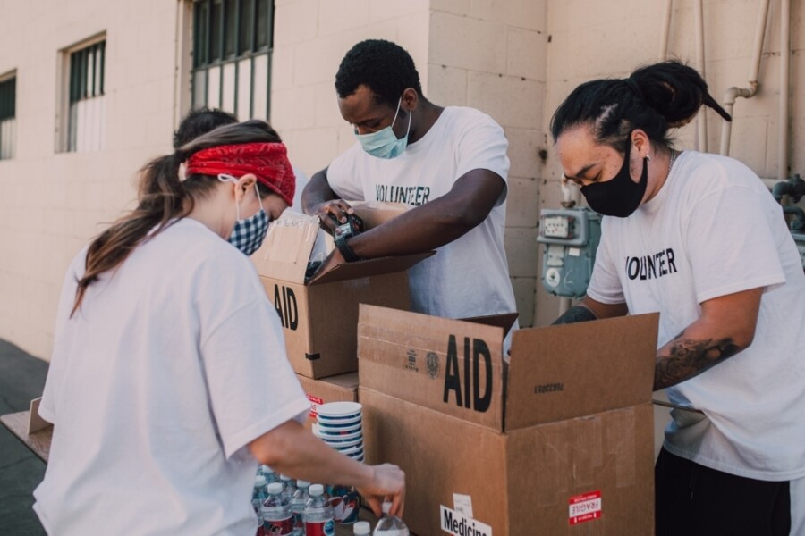 programa-de-voluntariado-da-zurich-soma-7-mil-horas-dedicadas-e-mais-de-300-mil-pessoas-impactadas