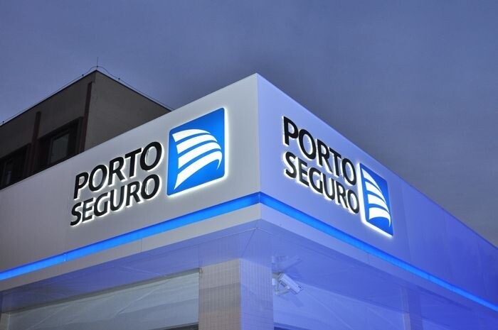 porto-seguro-envia-profissionais-e-veiculos-de-resgate-para-prestar-apoio-as-vitimas-das-chuvas-em-petropolis-rj